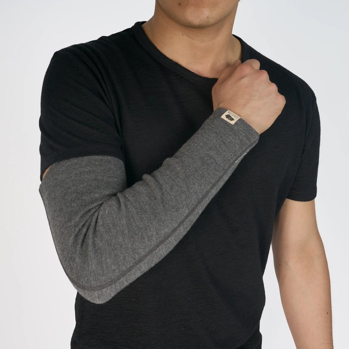 mens thermo regulate sleeve midweight color gray