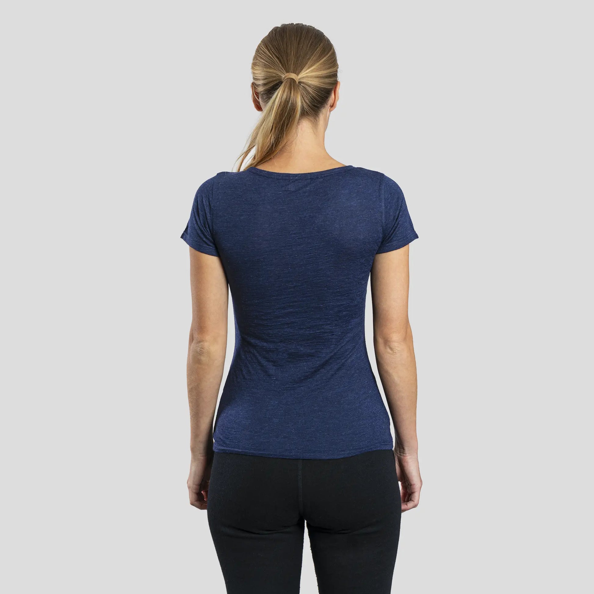 Women's Alpaca Wool T-Shirt: 160 Ultralight V-Neck color Navy Blue